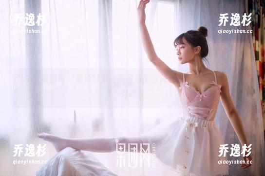 GIRLT果团网 - 更新时刻，陈雅漫的白裙合集，像是在耳边轻声召唤。