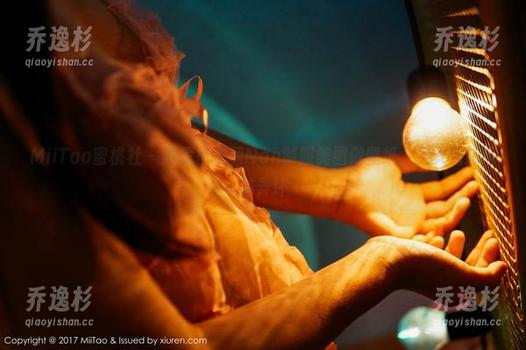 MiiTao蜜桃社-木楠Nan MiiTao蜜桃社 - 我想把木楠Nan制服美图做壁纸,但又怕把电脑弄坏