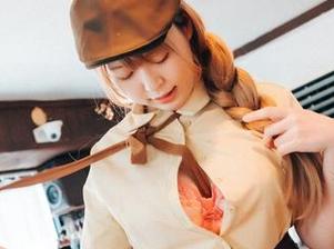 连体泳装俘获了我的视线，但普通泳衣也别忘了，Mozzi(모찌)画风独特！