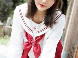MyGirl美媛馆 – 说好的清凉！潘娇娇私拍泳衣套图来啦，果然泳衣也能让人捂热呀