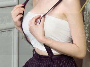 UGirls尤果网 – 不愧是陈雅漫，这组空姐高清图包太会抓人眼球，真让人想搭上她的航班！
