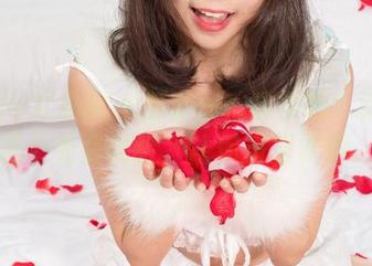 UGirls尤果网 – 颜亦汐：镂空吗？这可真是个免费试验，让你挤眉弄眼。