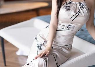 XIAOYU语画界 – 杨紫嫣的体操服私拍，是一幅比运动员还要运动的美图呀，空灵又真实。