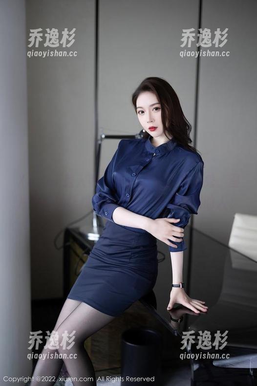 Xiuren秀人网 - Egg尤妮丝和服秀，图片中的她让我想起了某个梦里穿越的人。
