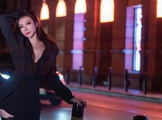 Xiuren秀人网 – 一见钟情?喵喵JOJO的牛仔裤精选写真透出点小心思