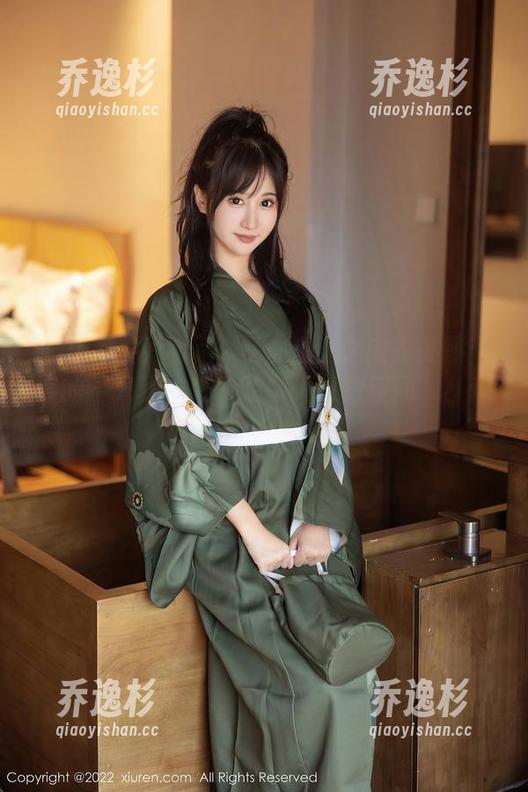 Xiuren秀人网 - 是小逗逗之内衣美图：穿的不只是衣服，还有“想象空间”！套图让人捉摸不透。