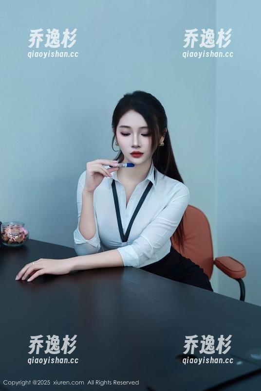 Xiuren秀人网 - 原图送上，精选中的那一抹别样——朱可儿Flower和她的瑜伽时光