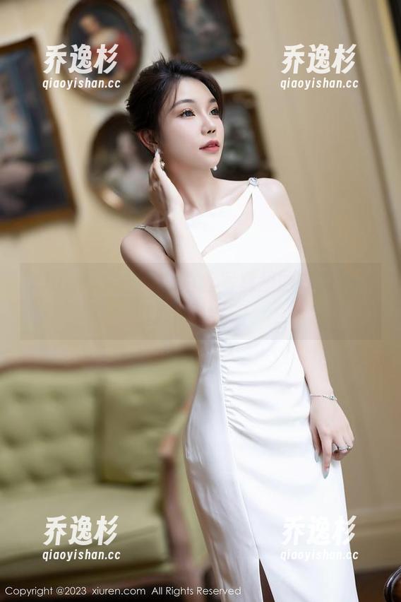 Xiuren秀人网 - 白丝写真里的苏韵锦，小心被迷住喔！
