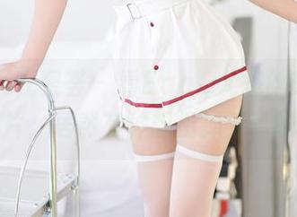 YouMi尤蜜荟 – 看Egg_尤妮丝Egg的夏日照片，居然有种想扔掉外套的冲动？