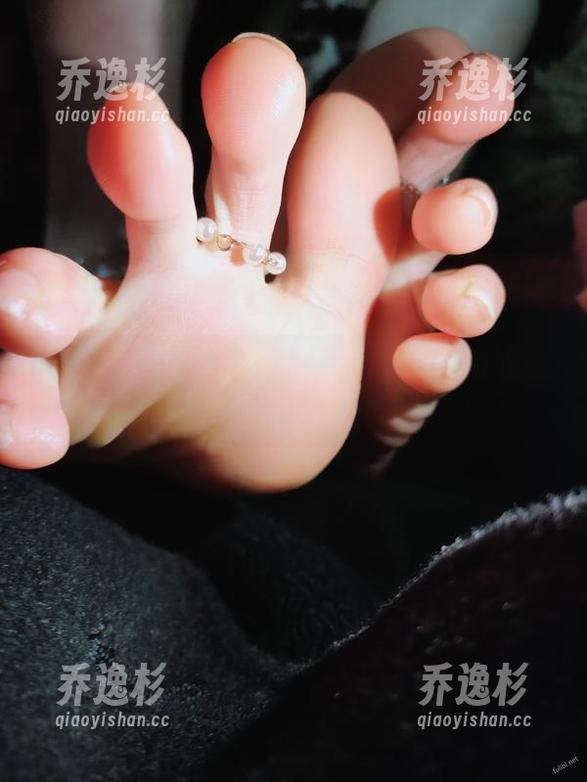 微密圈 - 随心而游：YuYu超甜丫的泳池写真集，拍得不怕扑的合集