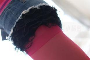 rosi – 聚焦小莉，私拍合集里的那个“小秘密”其实很好奇。