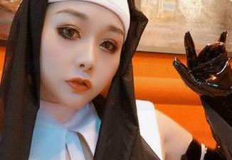 三刀刀miido的豹纹分享,作品里的每一寸都是一种叛逆的优雅。