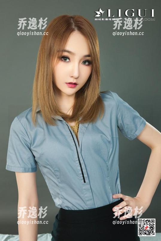 丽柜 - 阳阳的双生花写真：图集中的闺蜜，两人总是那样的…有意思！