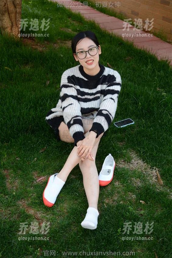 初夏女神 - 这个双双的旗袍少女，你选得出哪张图片最经典吗？精选时刻来挑战你