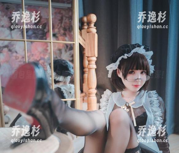图包里的南鸽空姐，翅膀虽大，但她的套路更深！