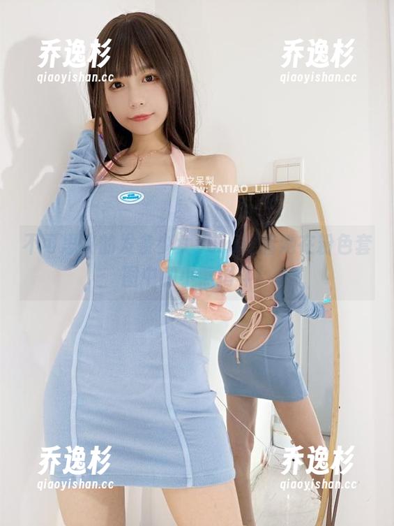 不可思议的发条少女yoki：看她在粉色套图中和小熊搏斗！