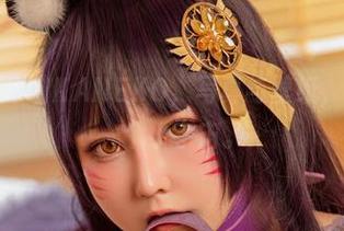 天台上的咔喵KANEKO,写真与壁纸,恍若进入一个小宇宙。