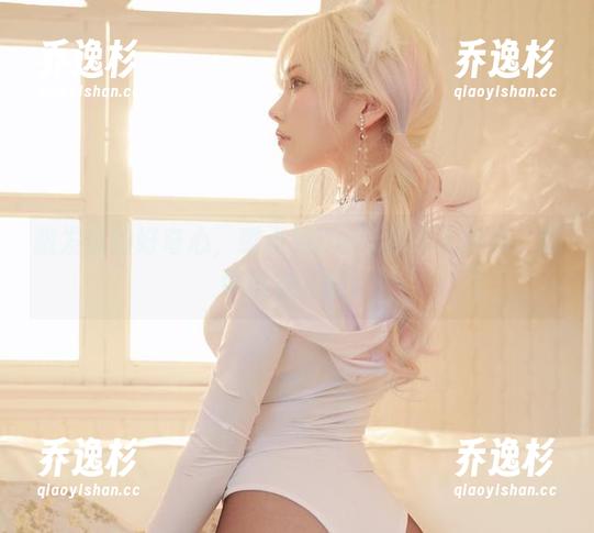 激发你的好奇心，啾小妍Deer的猫女图包，萌中带点儿坏！