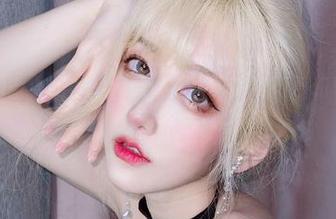 美图里的啾小妍,清纯到让人联想到棉花糖和早晨的咖啡