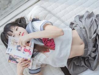 喵糖映画图集更新——天台少女的自画像，谁说她们不够疯狂？