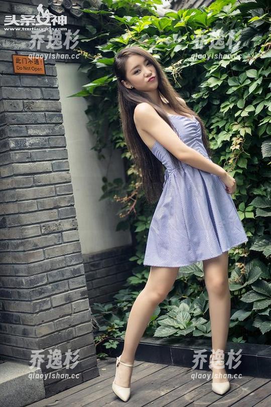 头条女神 - 王竹的浴室冒险：姑娘们，水龙头也会卖萌！