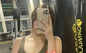 微密圈 – 奶宝妹纸合集——这位秘书的故事还没说完呢！