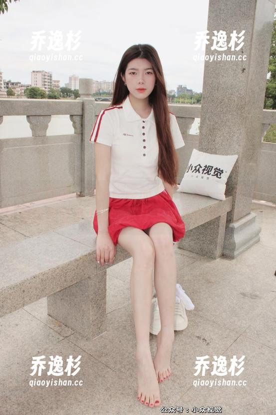 小众视觉 - 看，嘤嘤的和服！每一幅作品都像在轻声细语，真让人忍不住想靠近。