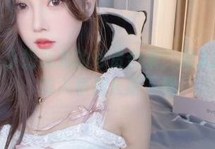 拿出小小奶瓶儿的珍贵合集：深入探寻珍珠人鱼加长版下载