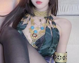 照片太撩了，小小奶瓶儿的双马尾制服，恨不得给老师比心