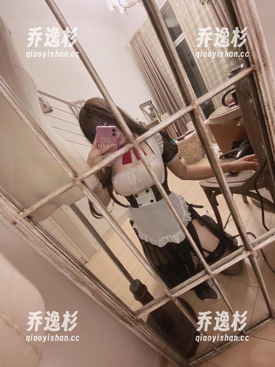 小泉学姐吖的图包，穿上风纪委员外衣下的隐藏美。