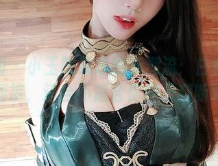 微密圈 – 小玉吃果冻的新潮流：白背心牛仔短裤，适合不适合你自己判断吧。