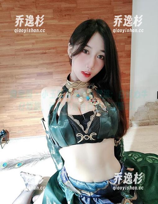微密圈 - 小玉吃果冻的新潮流：白背心牛仔短裤，适合不适合你自己判断吧。