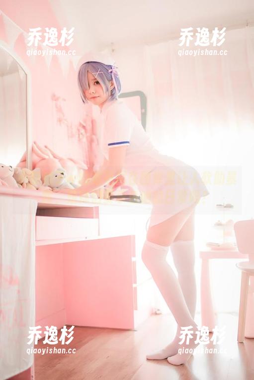 小野妹子w的双马尾在图库里让人软肋暴露，姐妹们要承包她的日常吗？