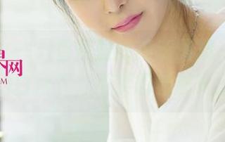 尤果网 – 一只香蕉船的高清图册，让我沉醉在她的白裙下，不禁想着那夏日的微风