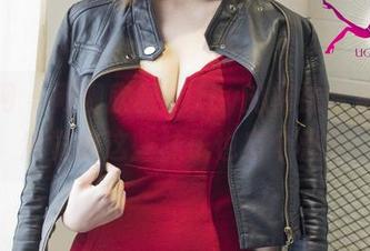 尤果网 – 闲聊欣杨Kitty的棉袜合集，突然觉得这些袜子也有个性？