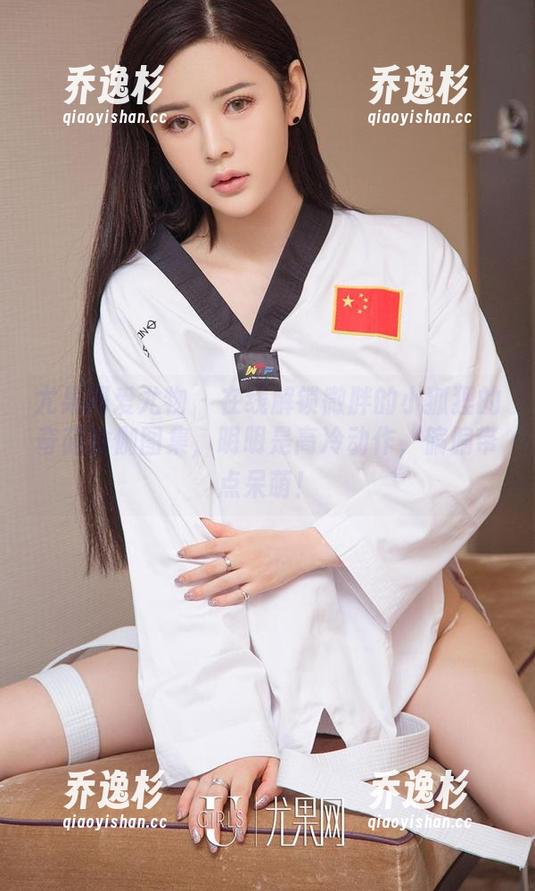 尤果网爱尤物 - 在线解锁微胖的小狐狸的奇葩瑜伽图集，明明是高冷动作，偏偏带点呆萌！
