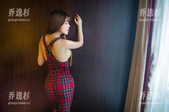 推女郎-易阳 推女郎 - 易阳穿上职业装,在线状态:随时上线,这是要上班吗?