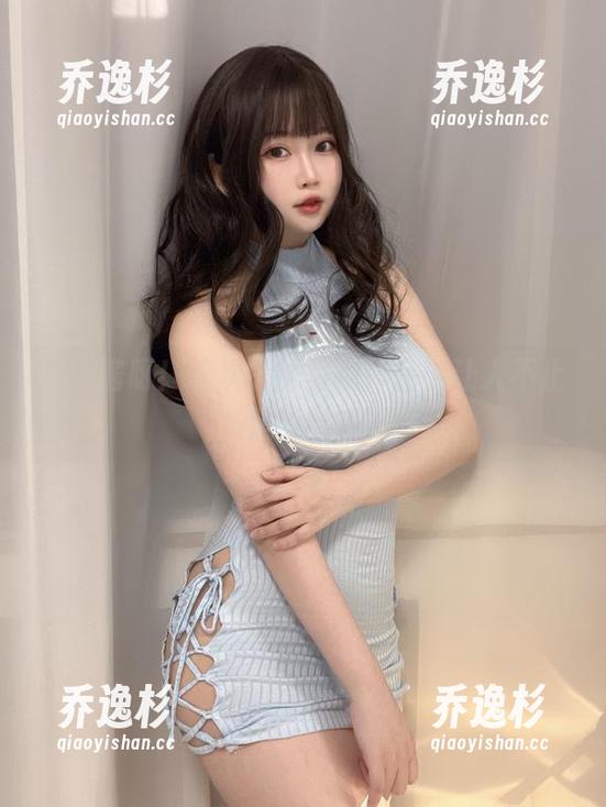 是依酱呀 是依酱呀!这次的比基尼作品,让人不止是侧目哦