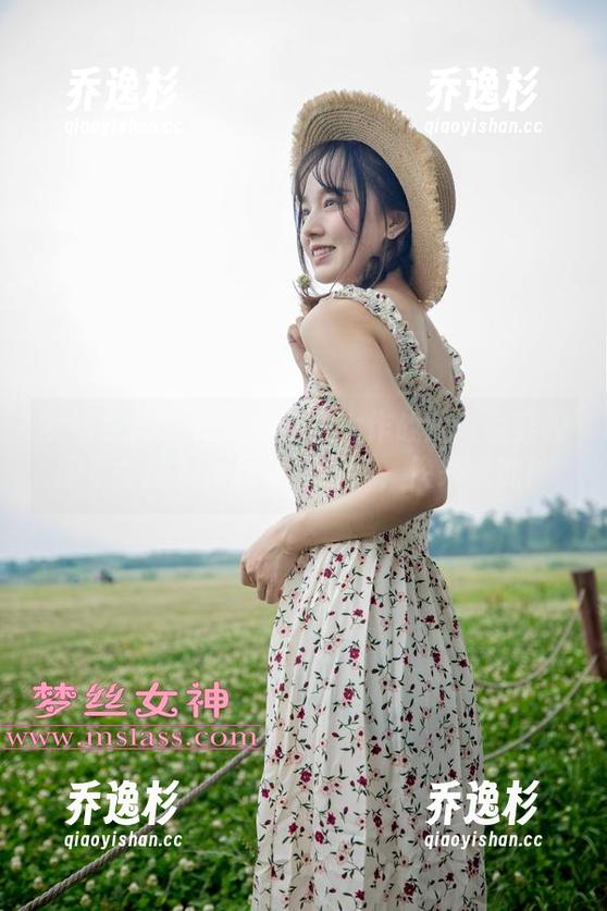 梦丝女神-璇璇 梦丝女神 - 璇璇的校服大作战:谁说穿校服不能撩?作品集下载中,快来试试!