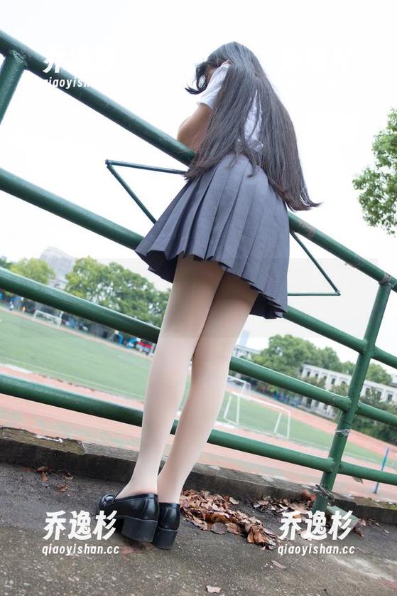 森萝财团 无奈,森萝财团的白丝写真让我陷入了“我能不能也来一套”的循环中!