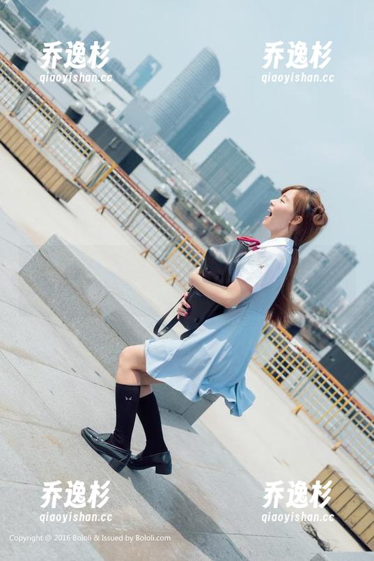波萝社 - 校服王语纯，难道原图就是为了充当完美壁纸而来的？