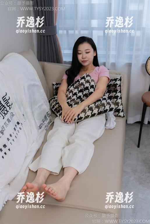 甜予摄影 - 白布鞋的穿搭秘籍：澜澜给你超级无敌的作品集，懒得下载也没关系