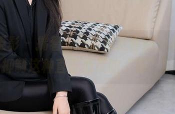 甜予摄影 – 揣着鱼鱼的裸足套图，真难以抑制这种直击心灵的“脚”戏