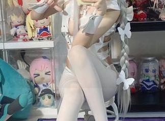 更新啦！白栎Shirly这次的修女造型也太让人意外了吧！？