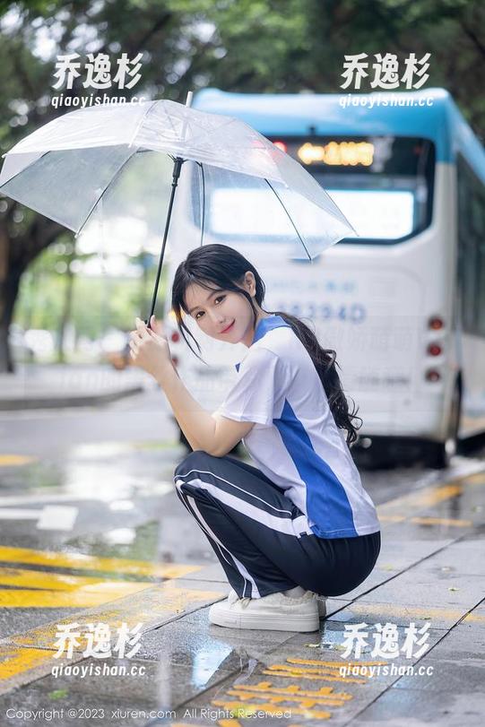 秀人网 - 资源机制开启，K8傲娇萌萌Vivian的黑丝作品带你飞，心情随意！