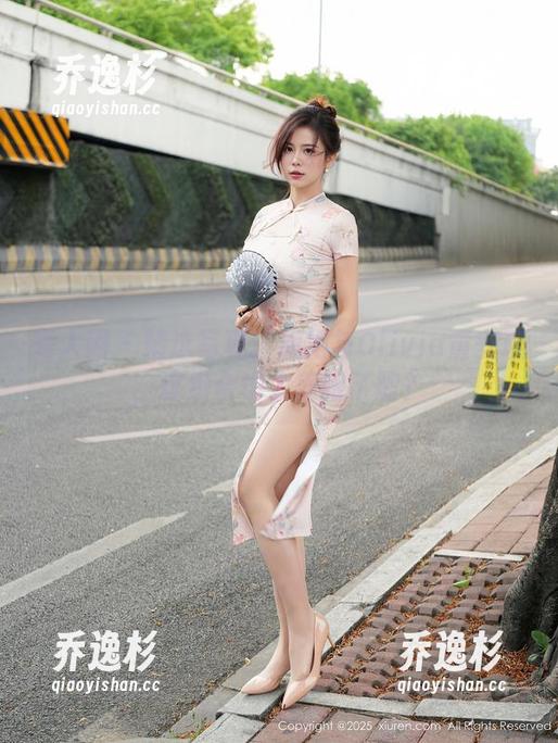 秀人网 - 精选写真：旗袍与Olivia童安琪，这组合也太养眼了吧？
