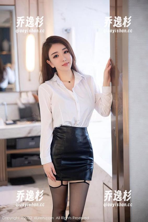 秀人网 - 在线欣赏summer宝宝的美足，今天会被她的脚踝折服吗？