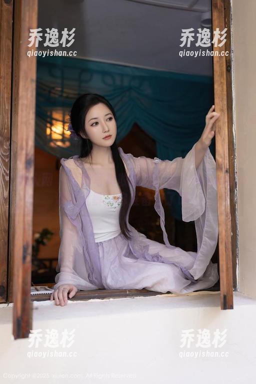秀人网 - 全套写真收割者—伊一Moon的清纯风暴，你准备好了吗？