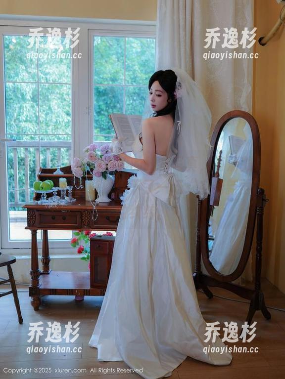 秀人网 - 看刘婷婷的眼镜写真，高清效果太过分，下载就像下了一场“宛若新雨”的纠结。