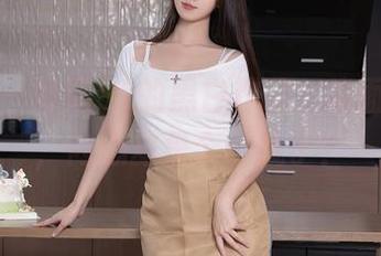秀人网 – 司妃SL的黑白作品,表面上乖乖,内心却是个小疯子?